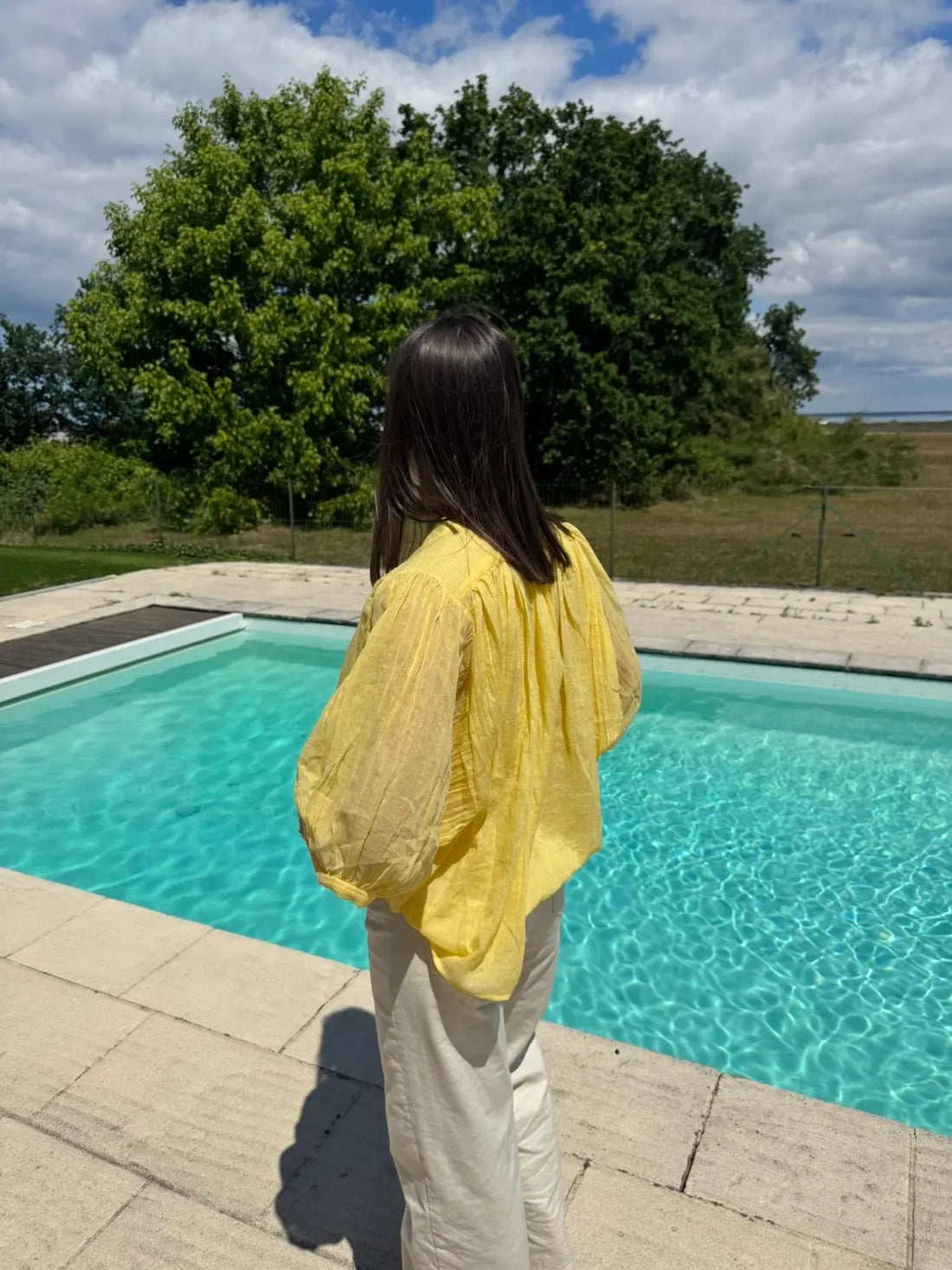 Tunique fluide jaune col boutonné